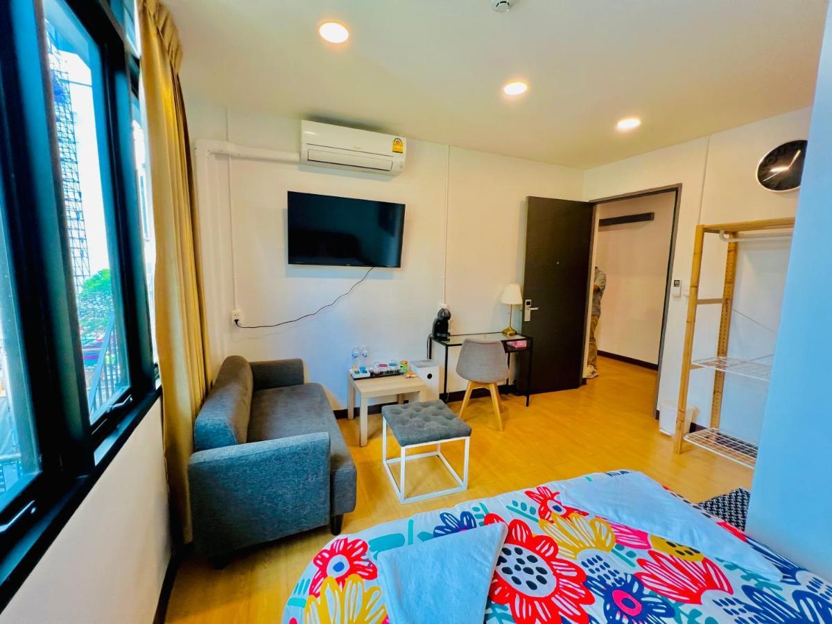 Daraya Hostel Bangkok Exterior foto